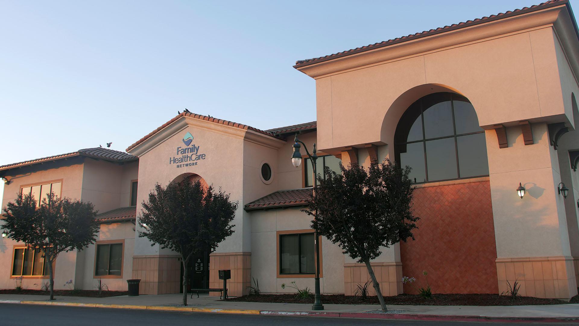 Exterior view of the Family Healthcare Network school in Visalia, CA